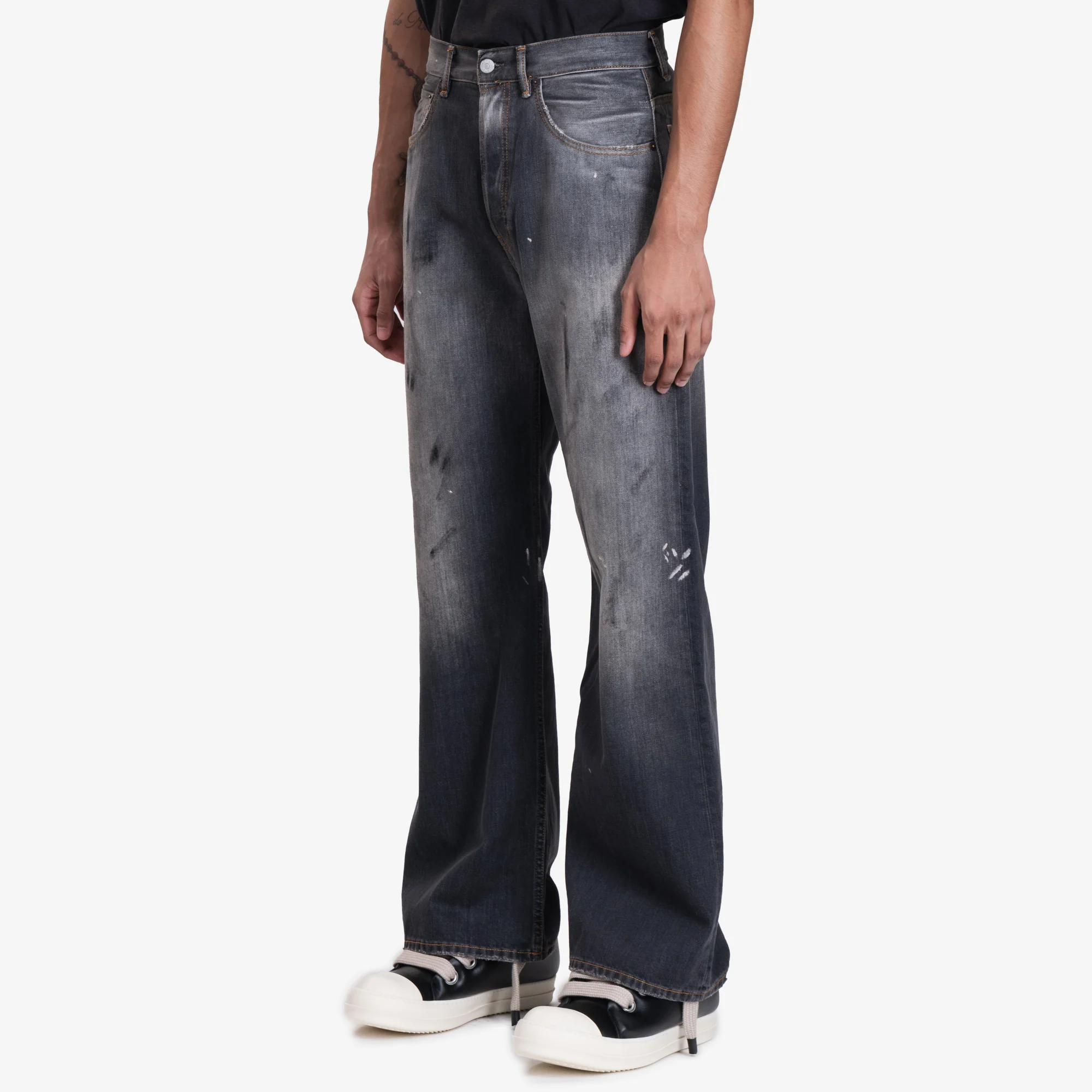 2021M Trafalgar Loose Fit Jeans - Image 3