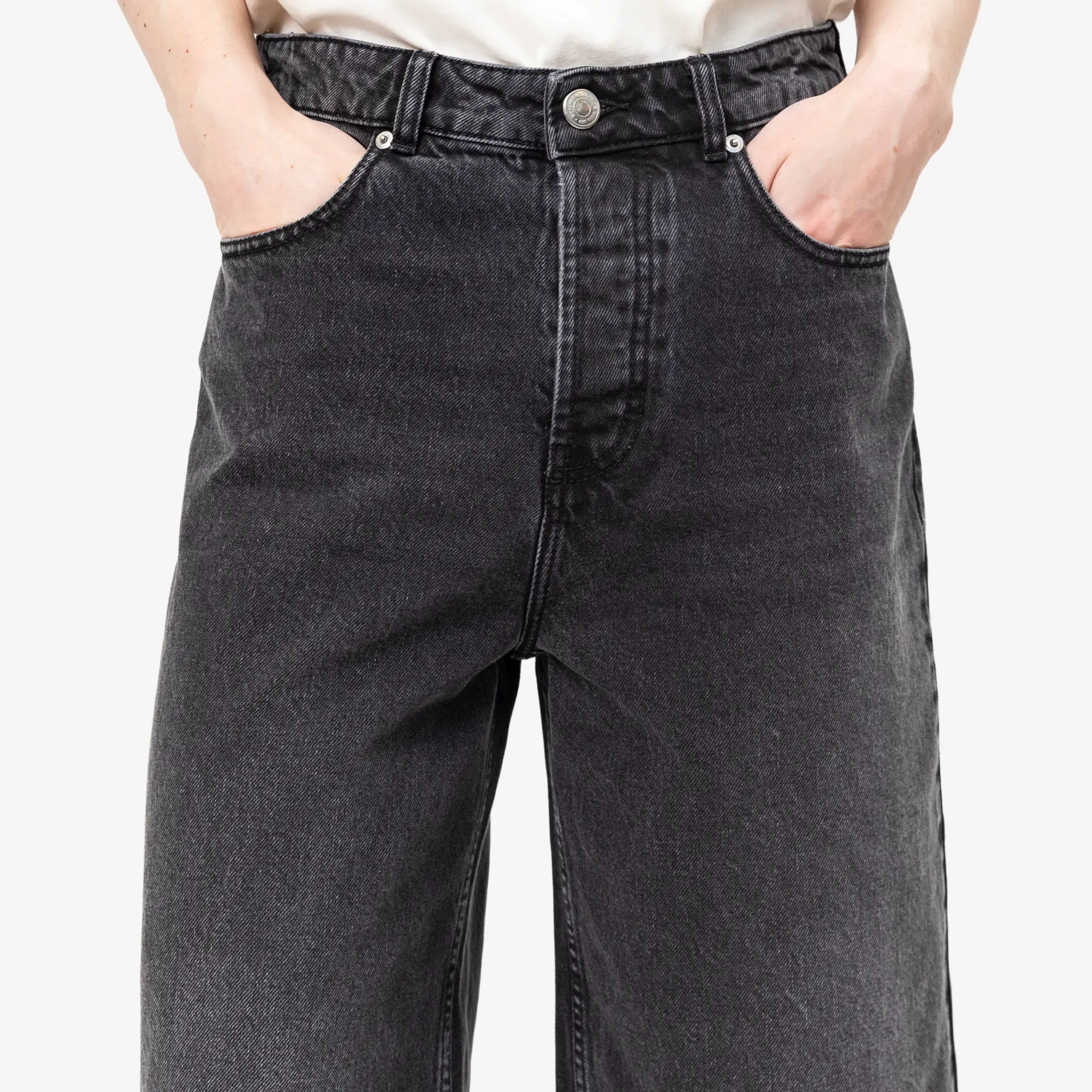 Large Fit Bermuda Shorts - Image 5