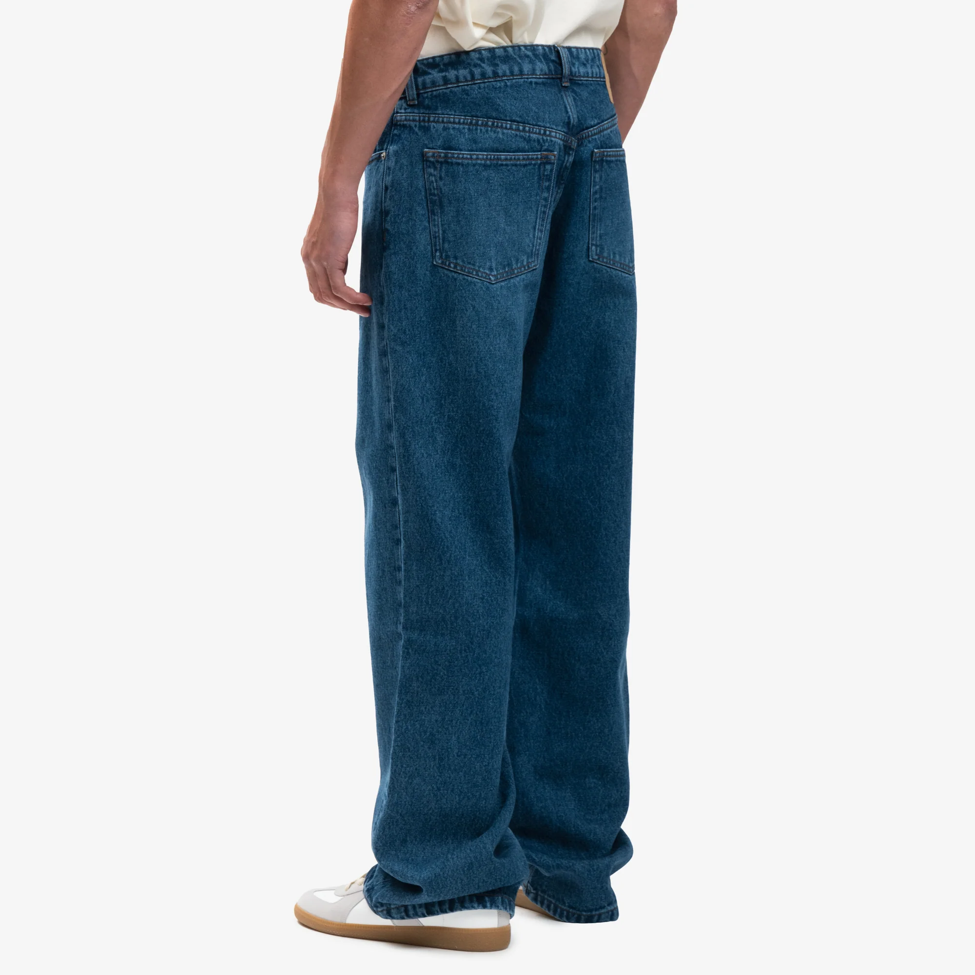 Large Fit Jeans - Image 4