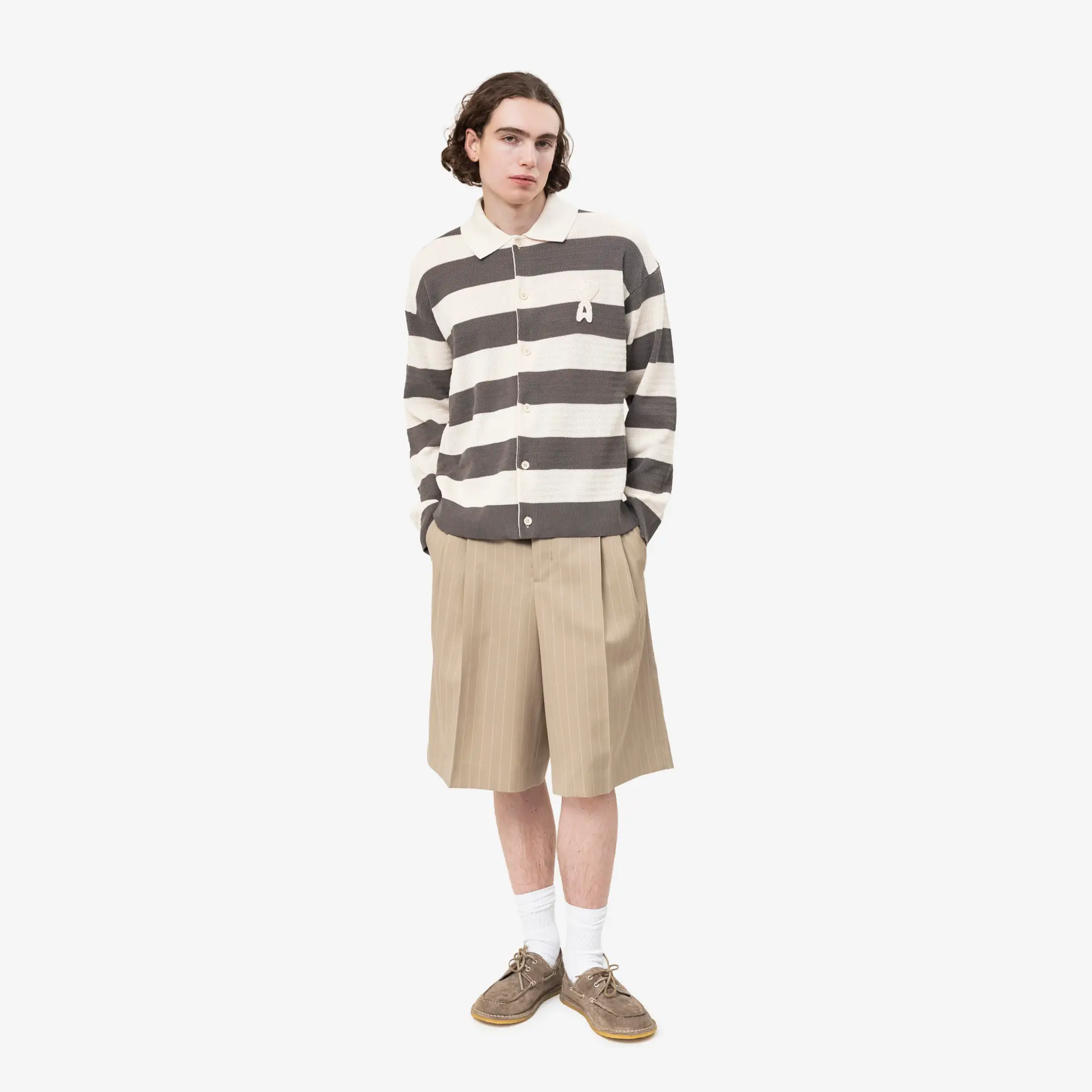 Pleated Low Waist Wide Bermuda Shorts - Image 2
