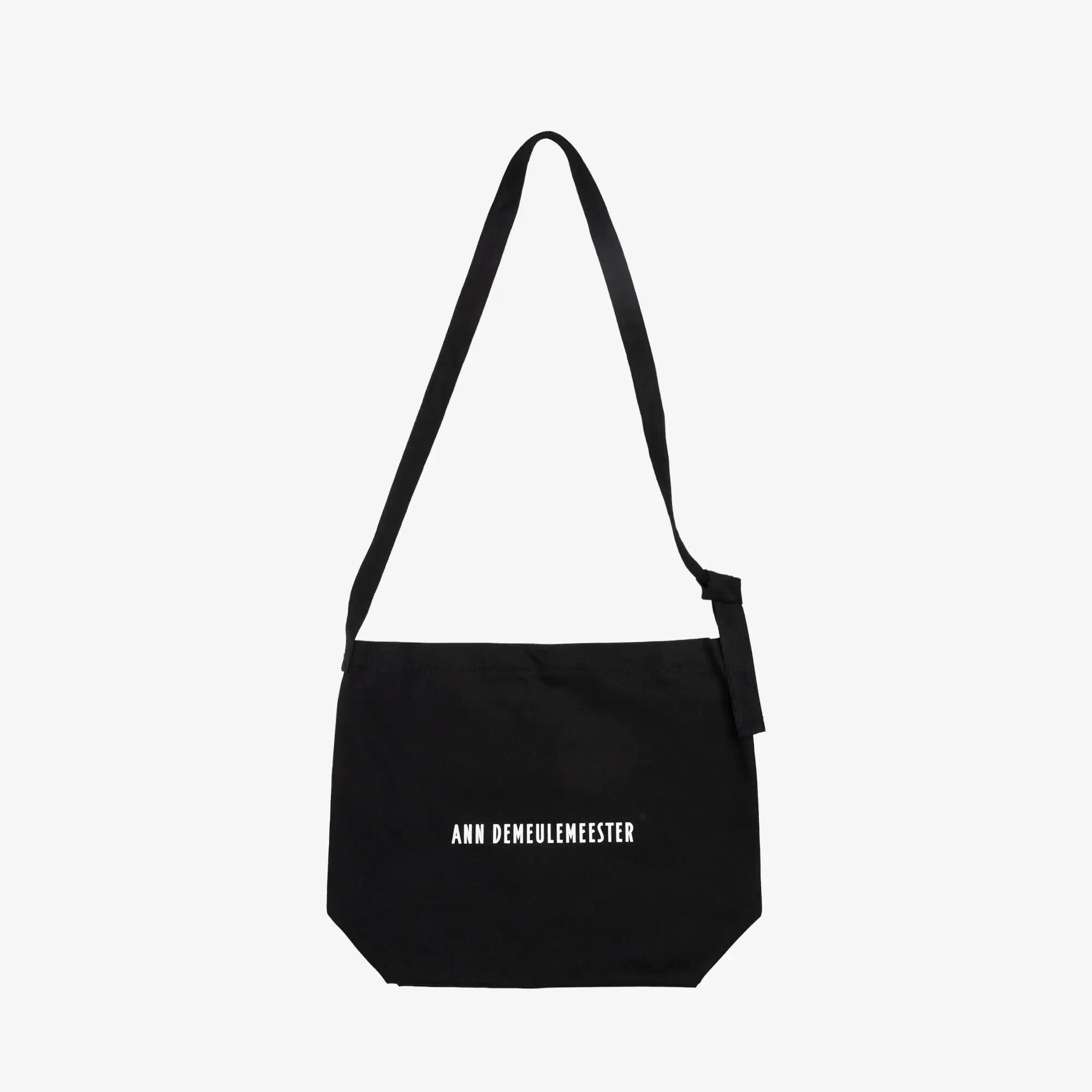 AD Medium Shoulder Bag