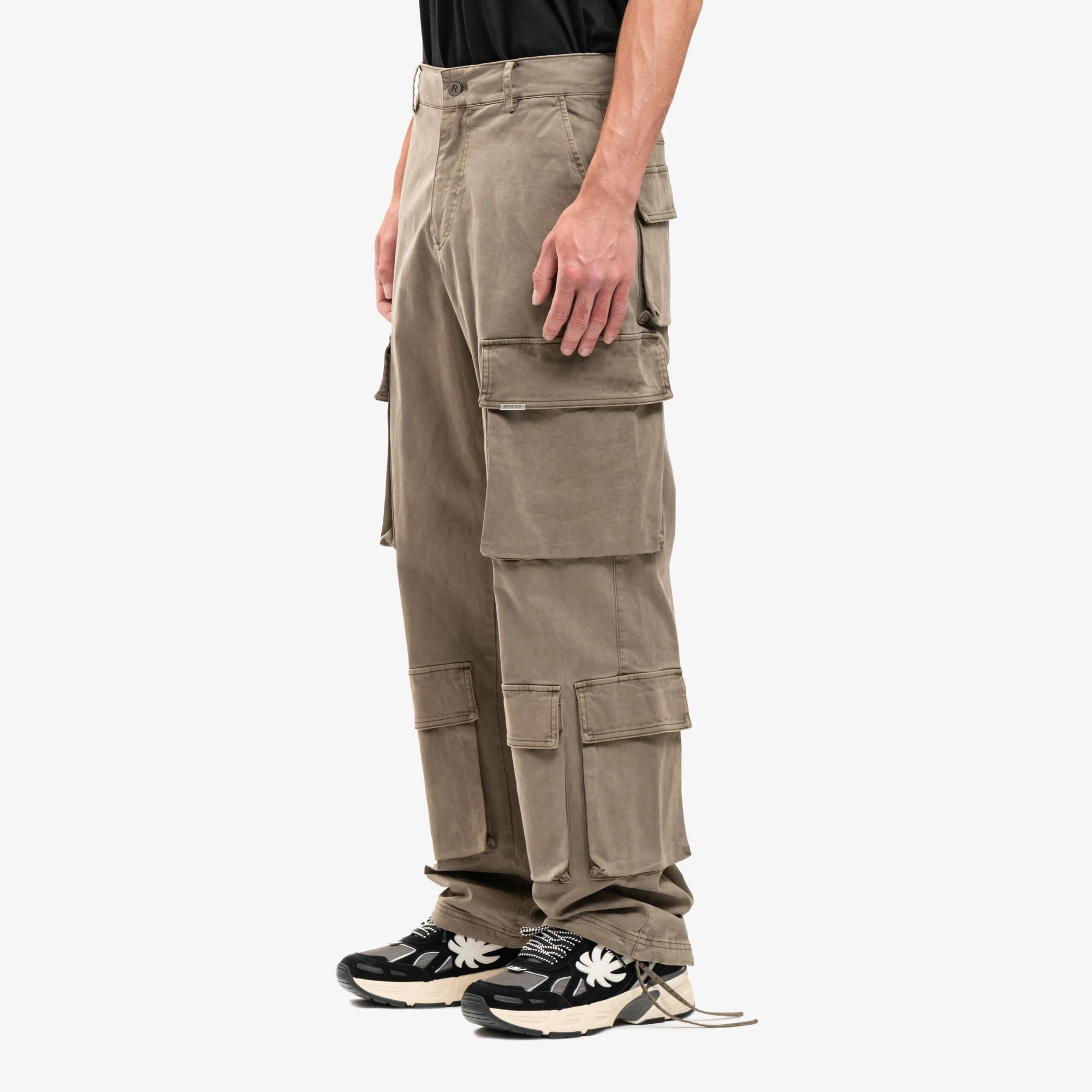 Baggy Cargo Pants - Image 3