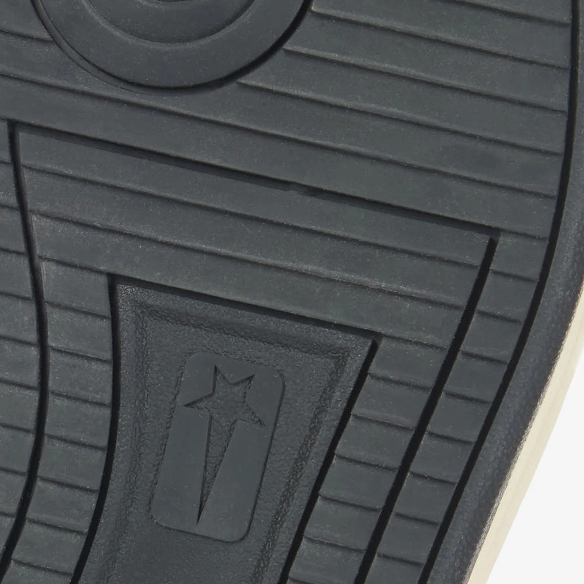 Converse Turbowpn Black Sneakers - Image 8