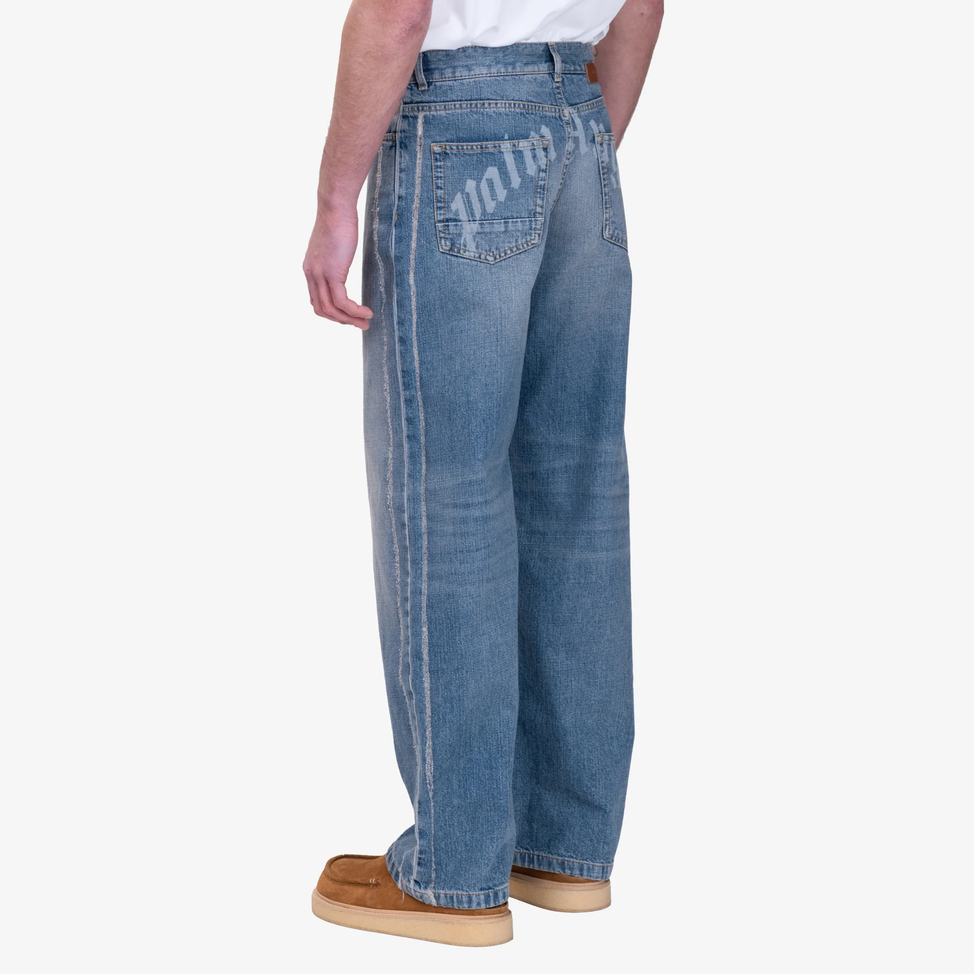 Curved Logo Loose Jeans - Image 4