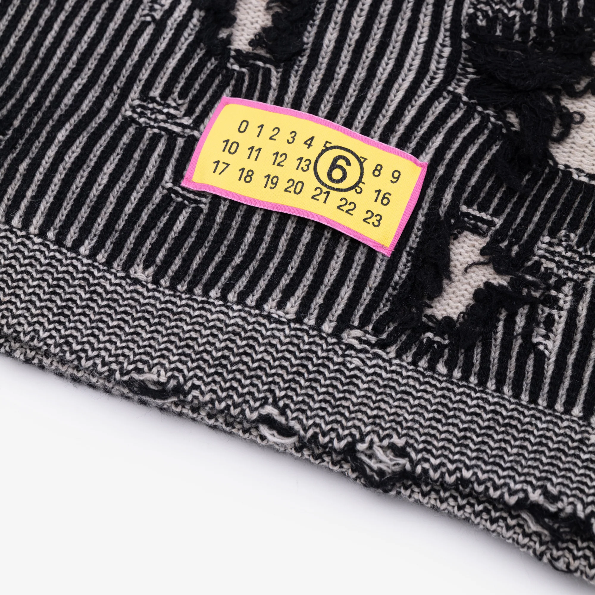 Destroyed Rib Scarf - Image 2