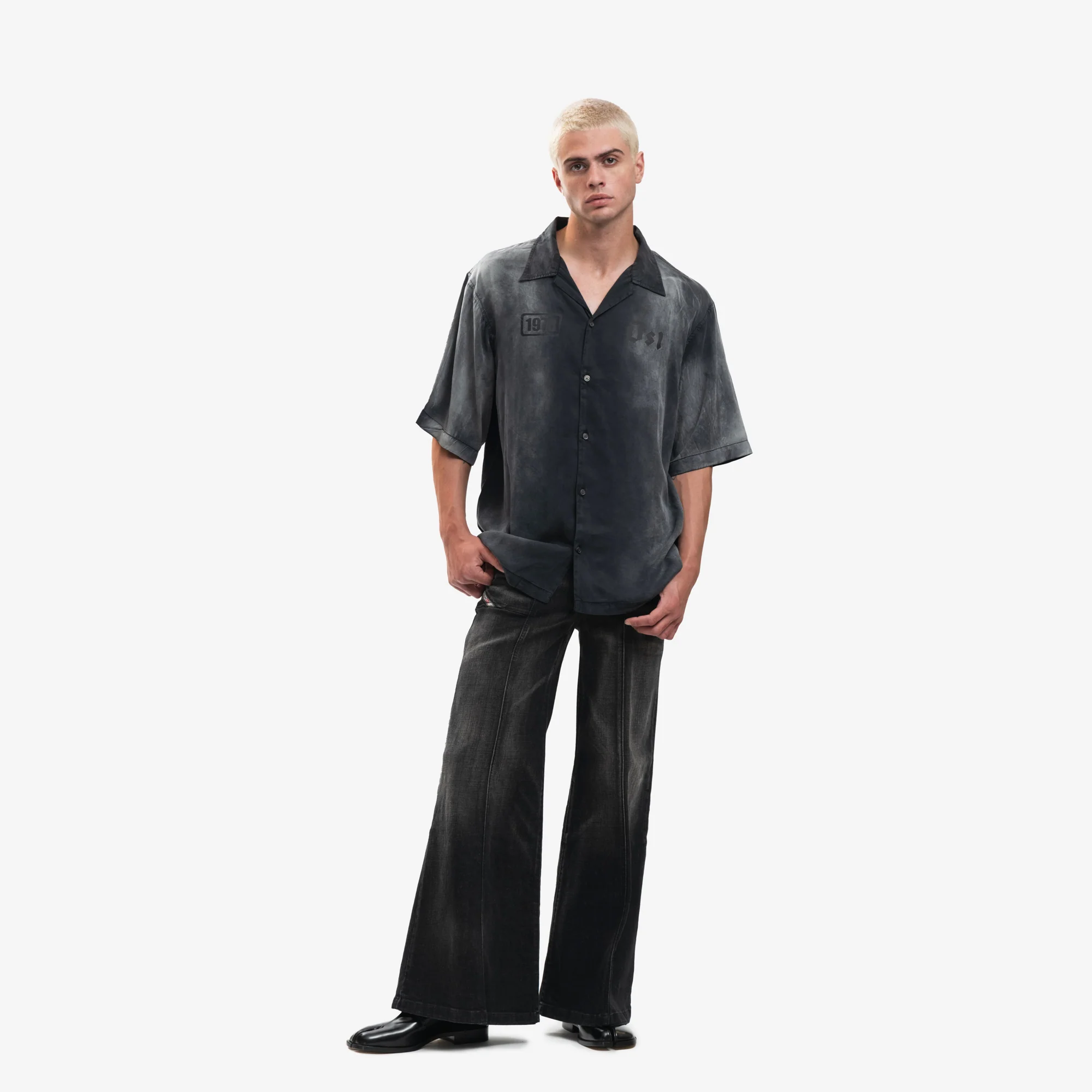 Womens AKII Flare Jeans - Image 3