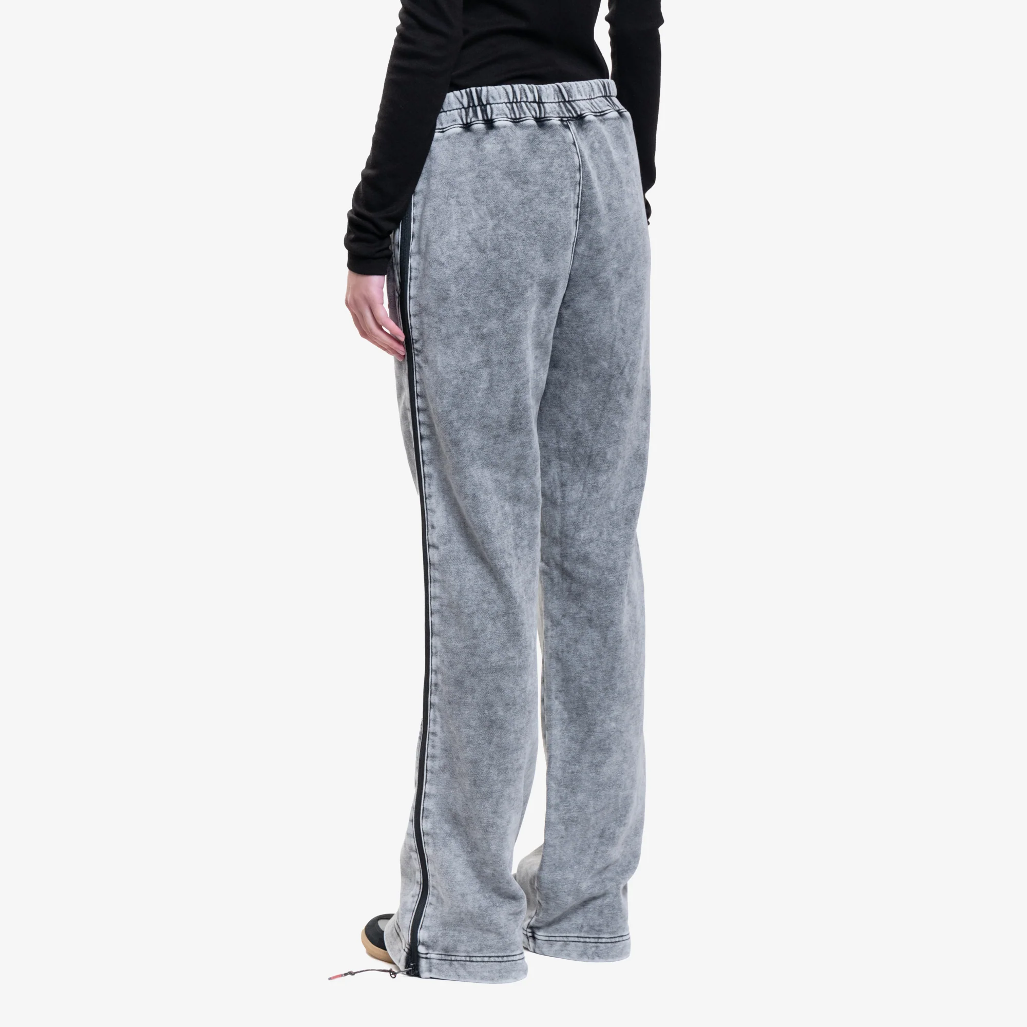 Womens Delaney Volume Sweat Jeans - Image 4