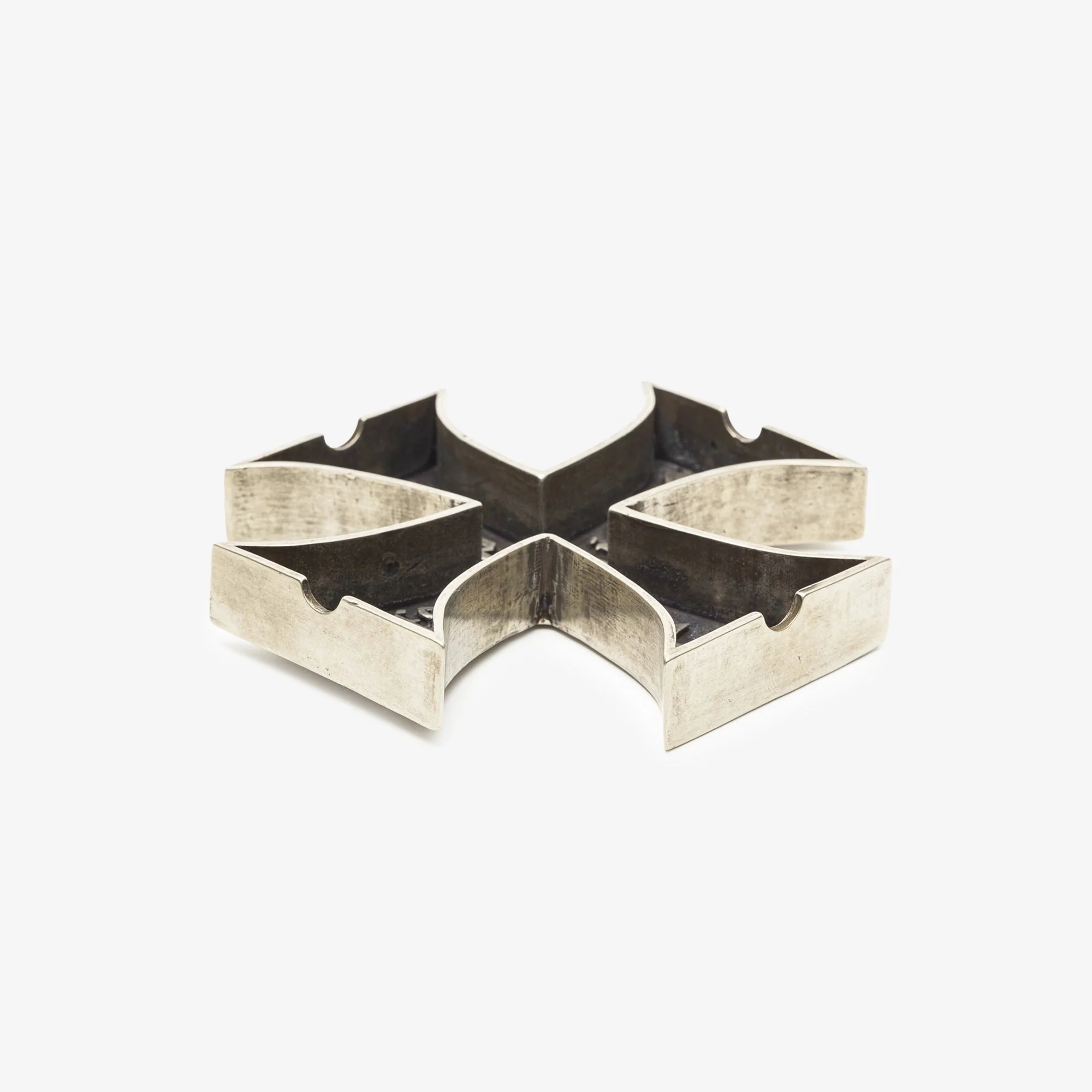 Cross Ashtray - Image 3