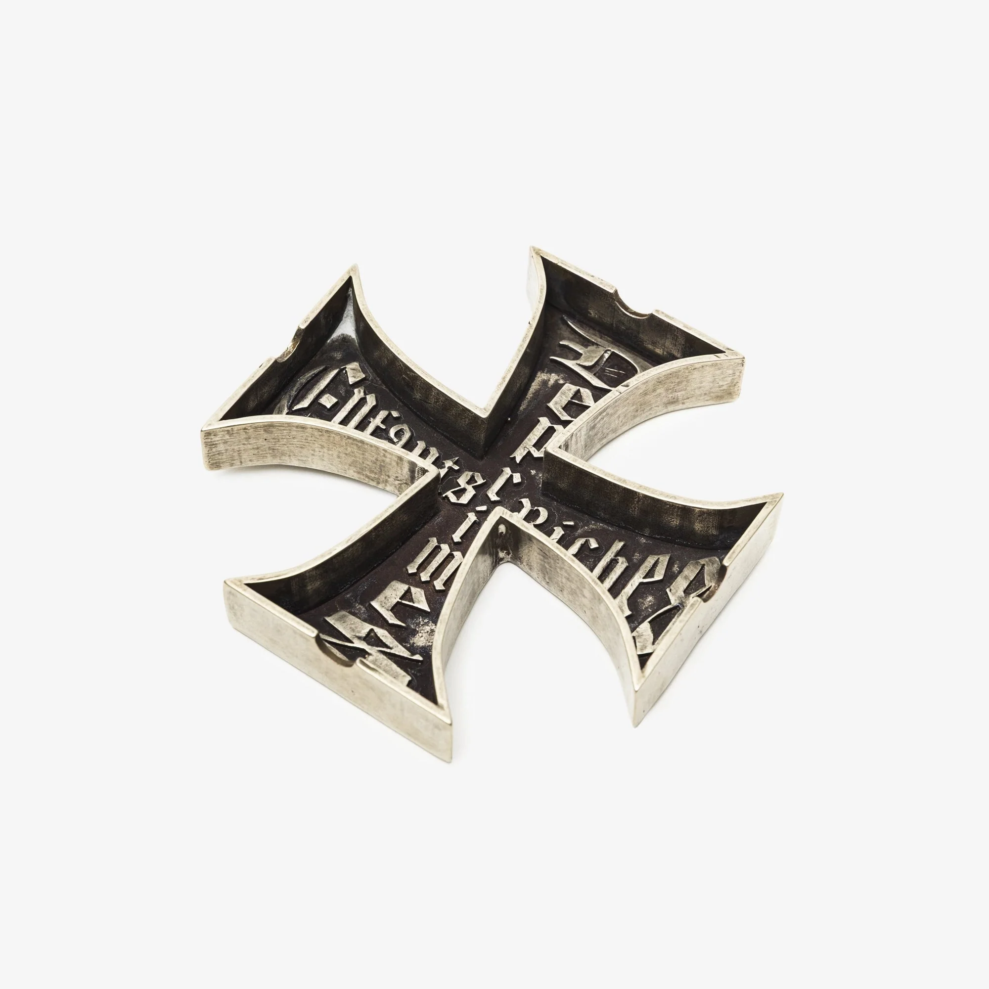 Cross Ashtray - Image 4