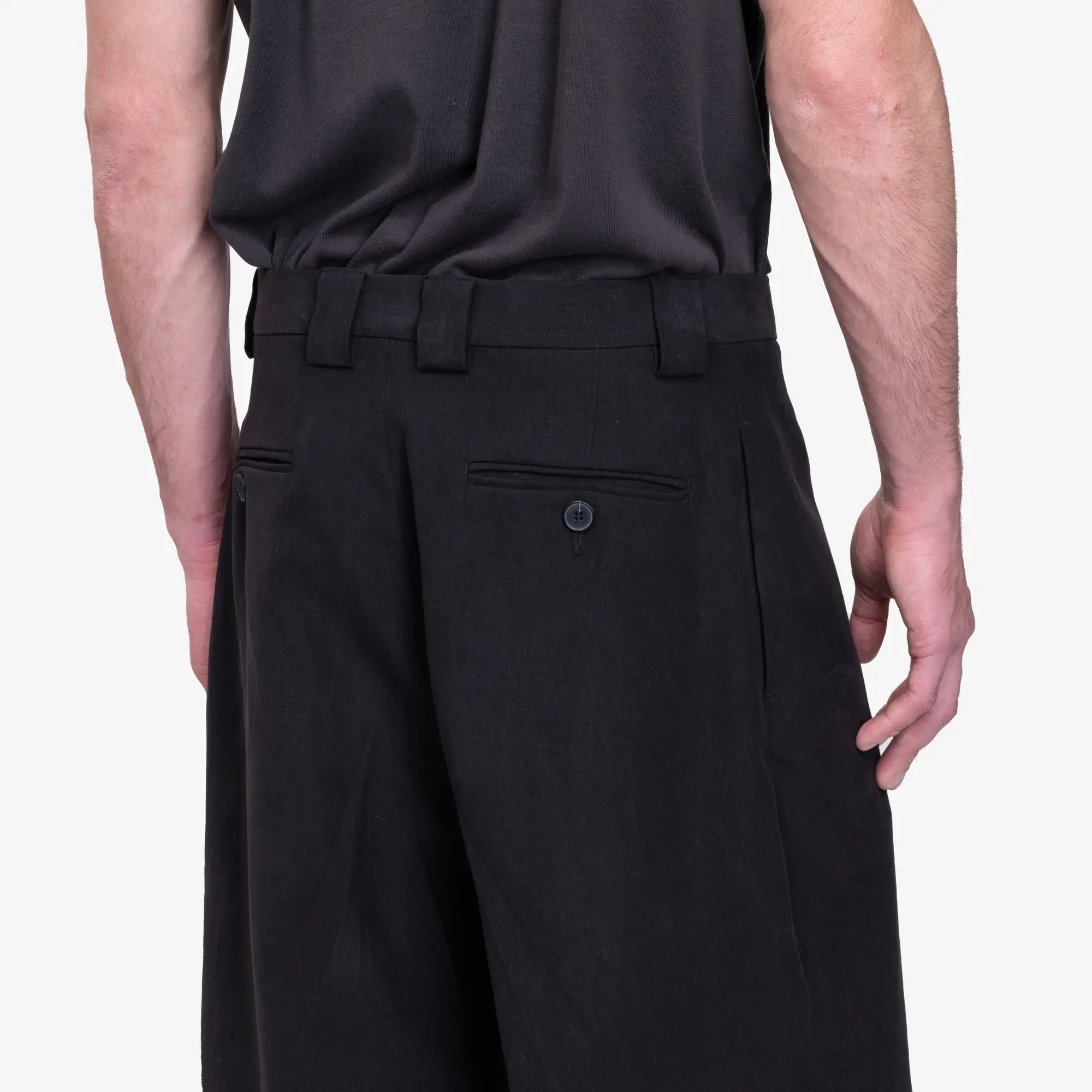 Linen Boiler Room Shorts - Image 6