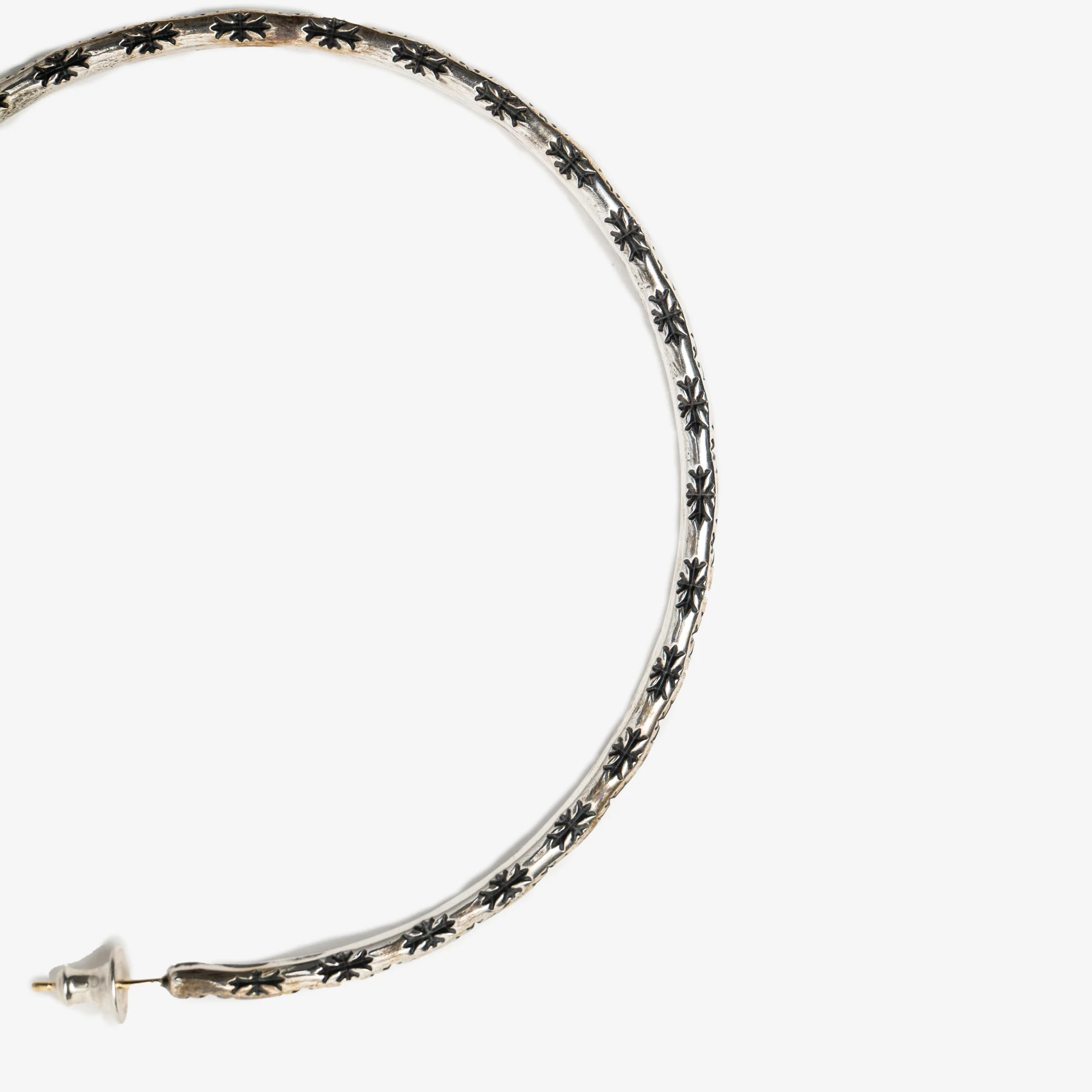 Hoop Tiny E Earring - Image 3