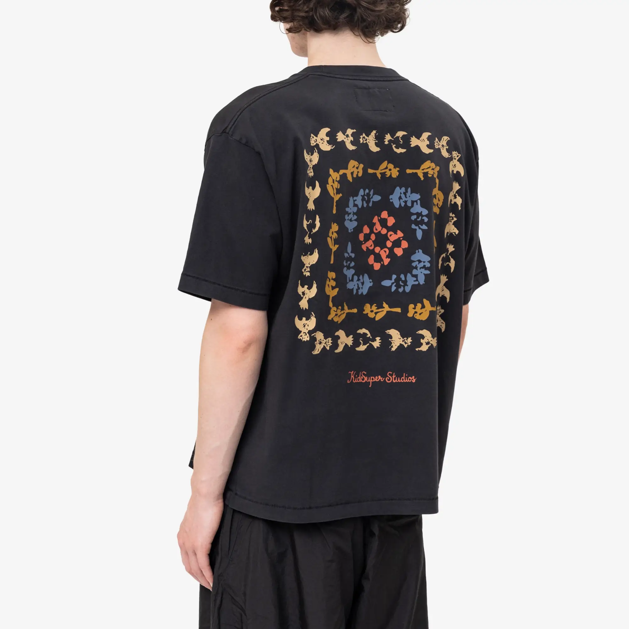 Dove Pattern T-Shirt - Image 4
