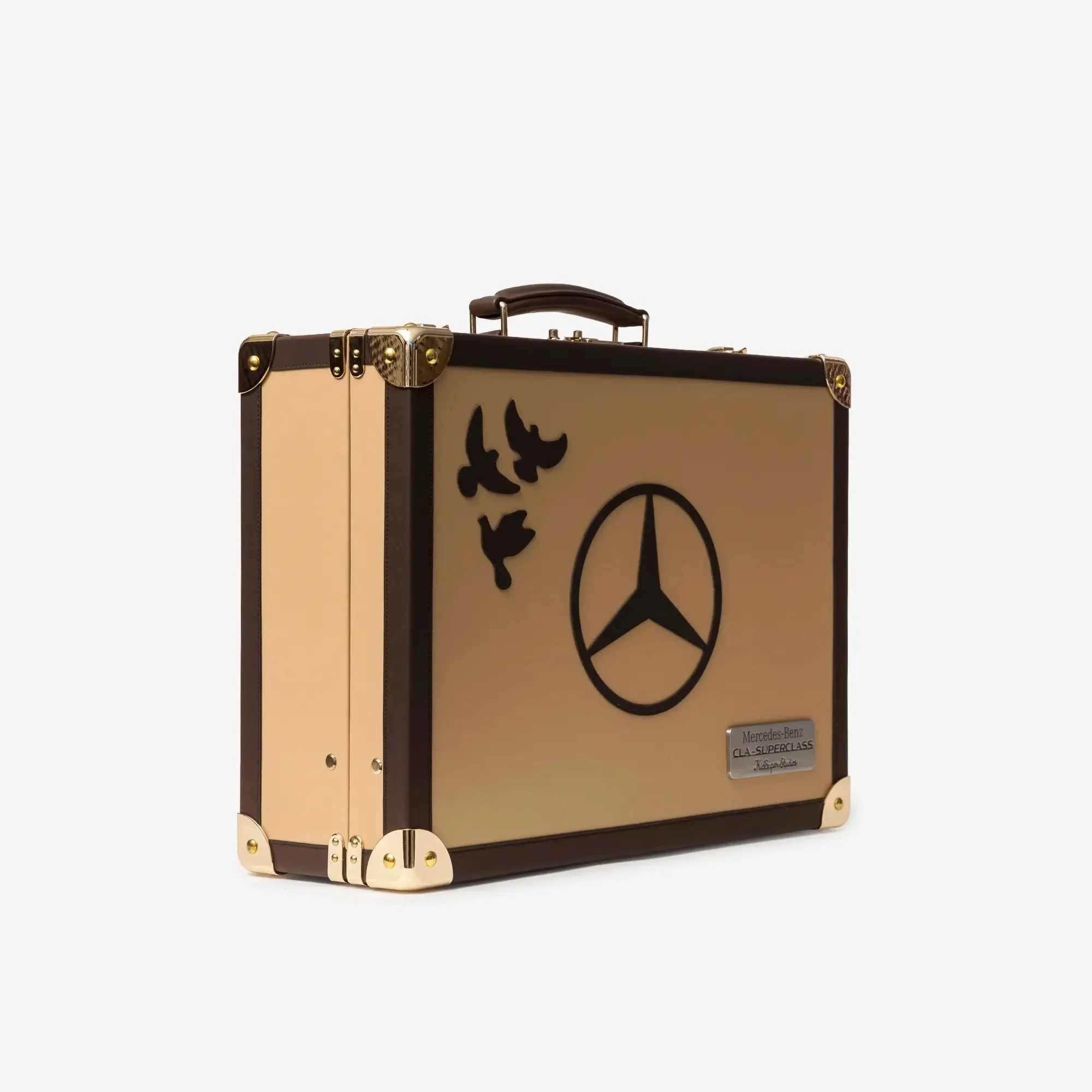 Mercedes Benz Trunk - Image 3