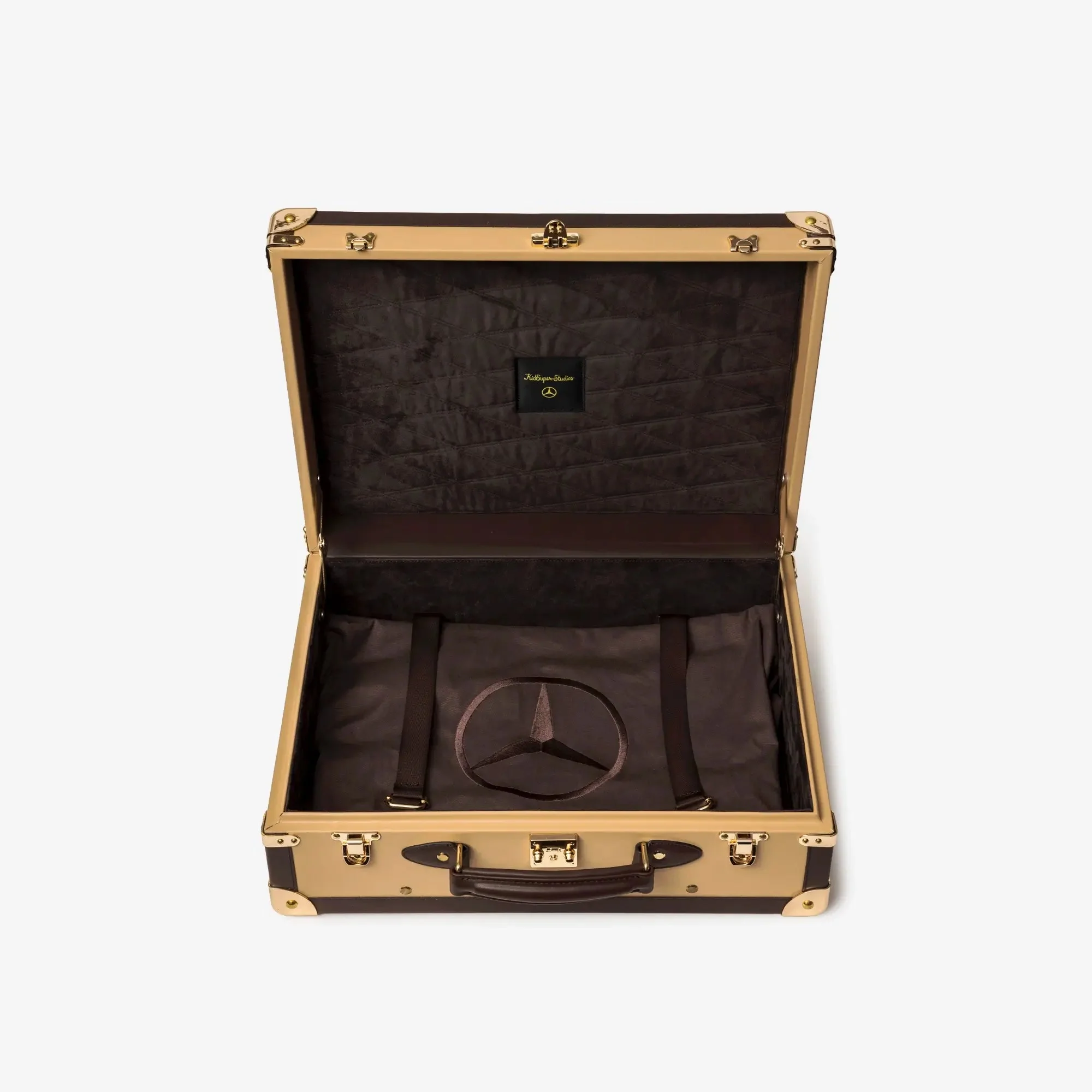 Mercedes Benz Trunk - Image 5
