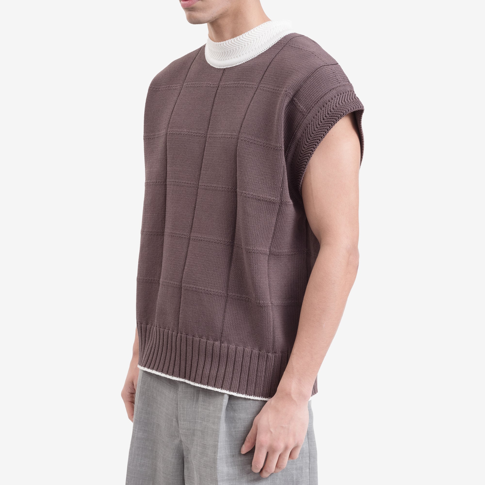 Oversize Stitch Vest - Image 3