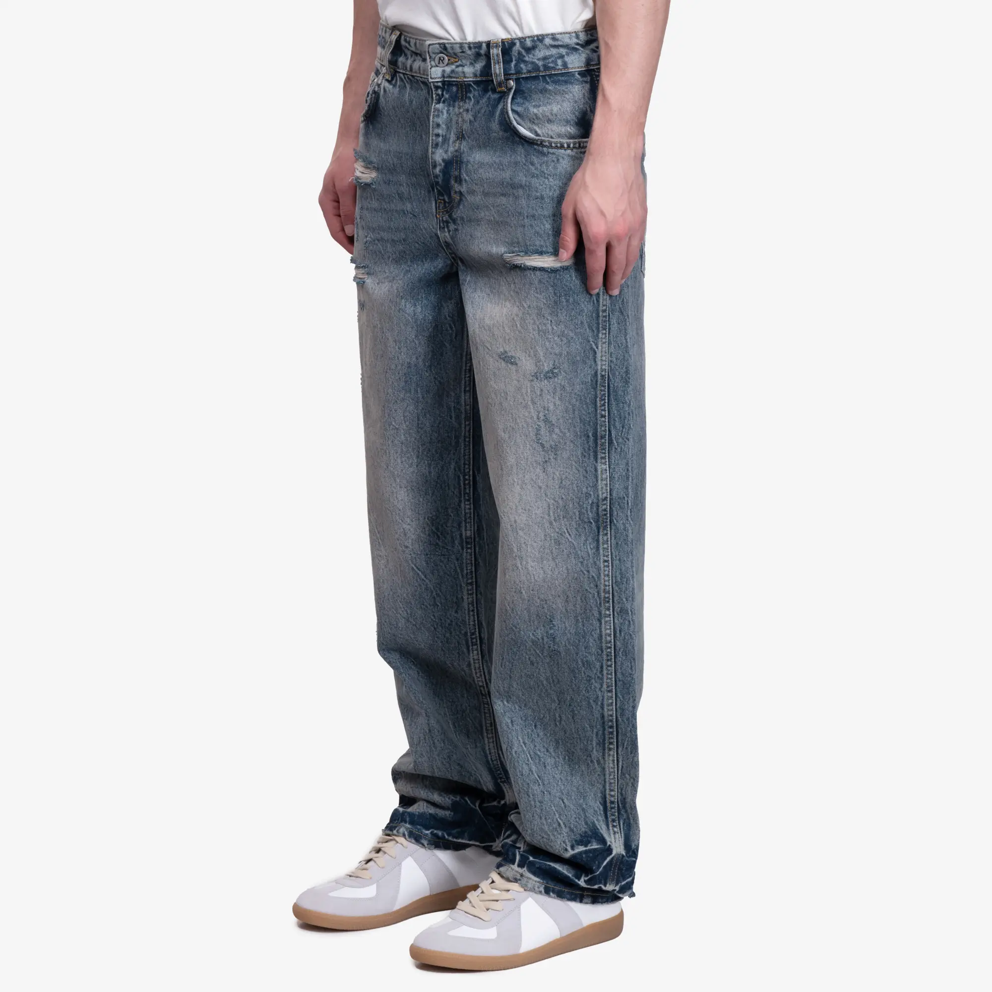 R3 Distressed Baggy Jeans - Image 3