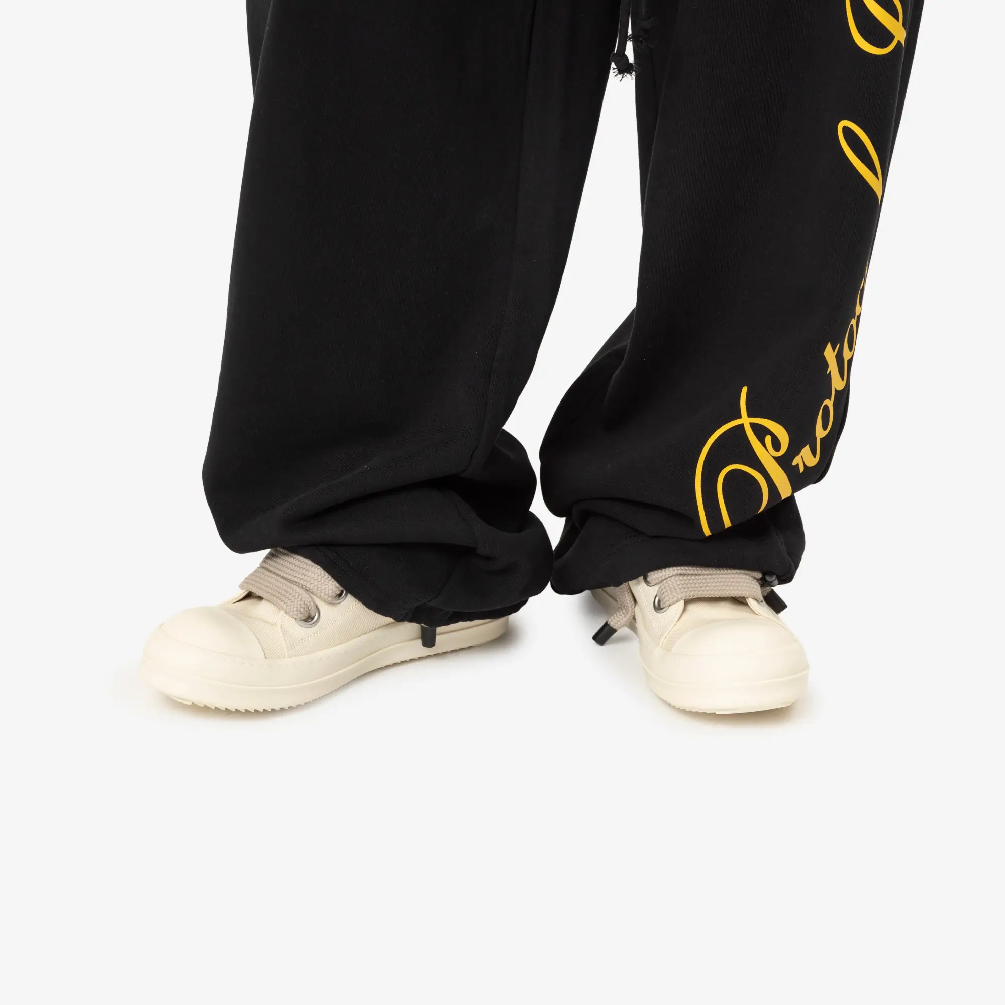 Jumbolace Low-Top Sneaks - Image 2
