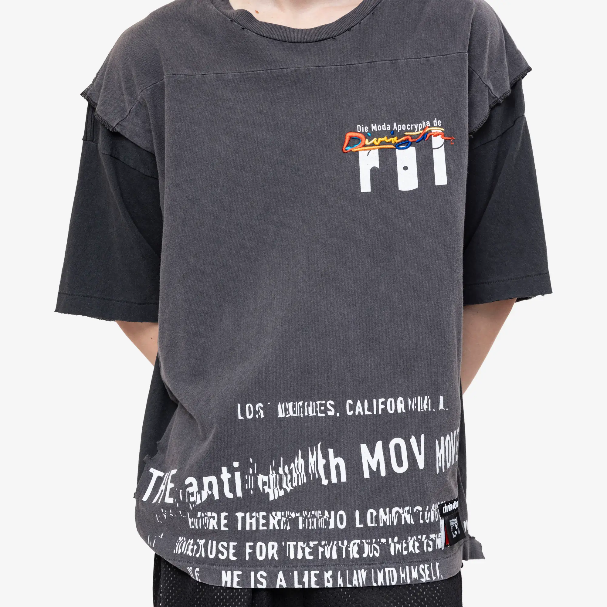 Moda Apocrypha Quad T-Shirt - Image 5