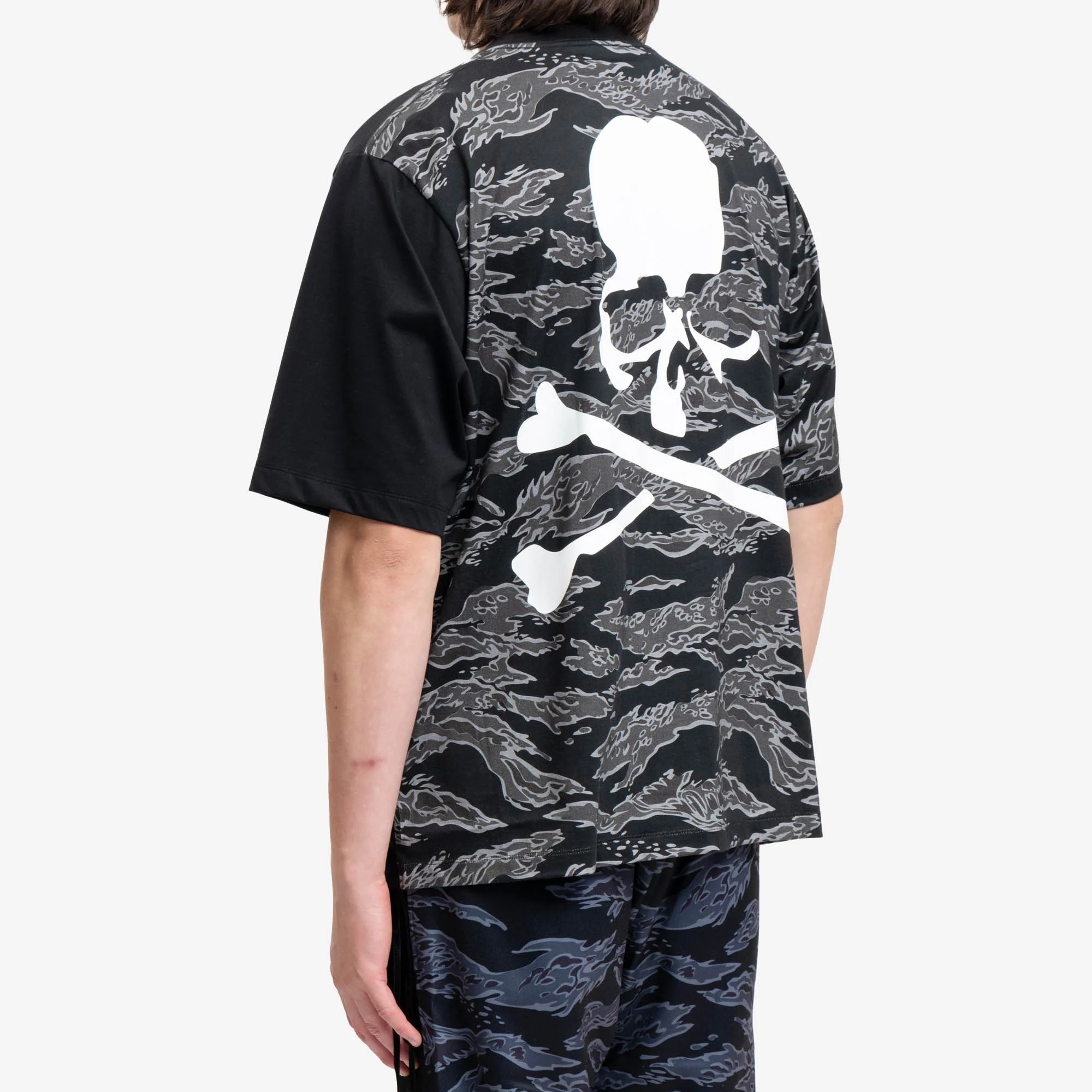 Mastermind Japan Tiger Camo Skull T-Shirt - Image 4