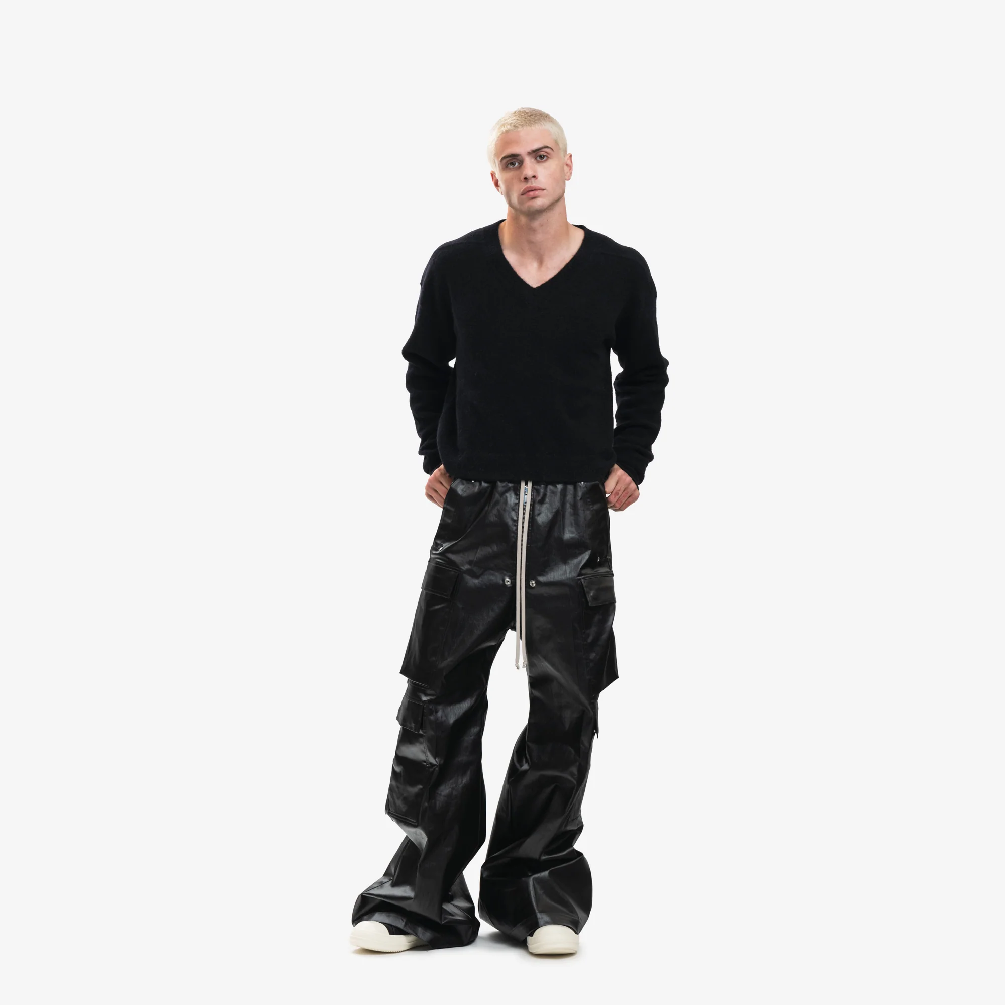 Tommy V-Neck Sweater - Image 5