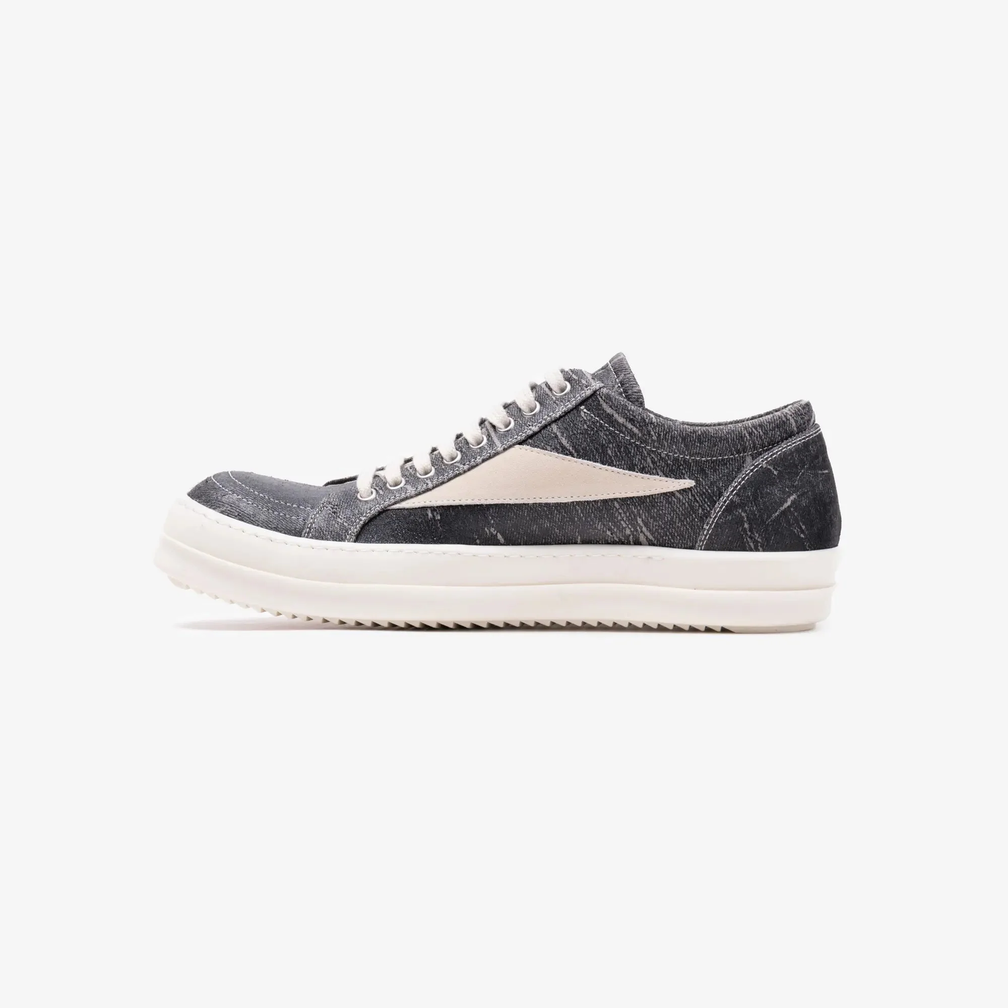 Vintage Sneaks - Image 4