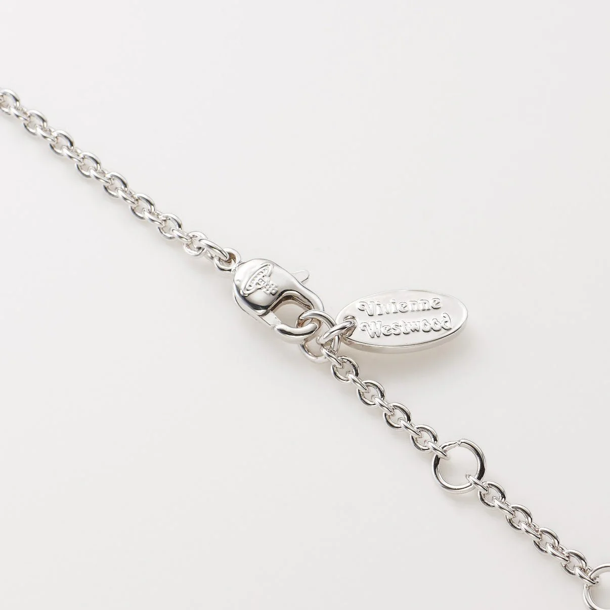 Mayfair Bas Relief Pendant - Image 4