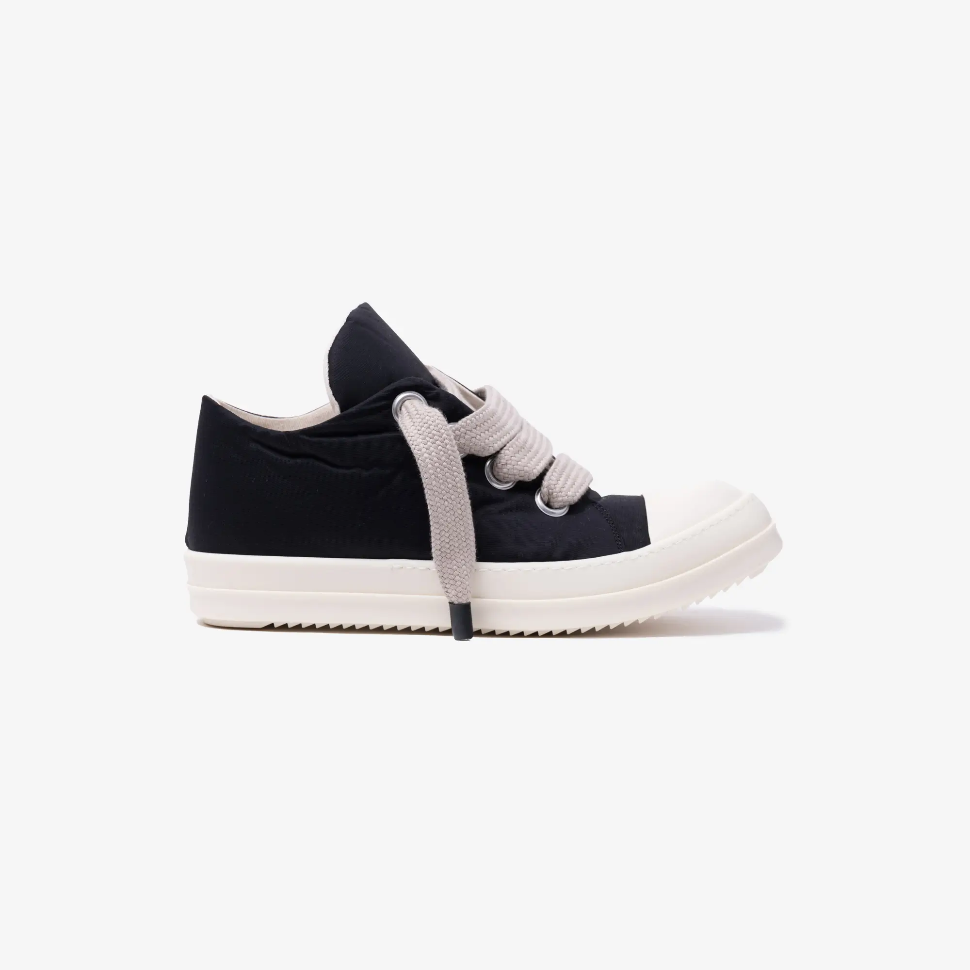 Womens Jumbo Lace Puffer Low-Top Sneaks - Image 3